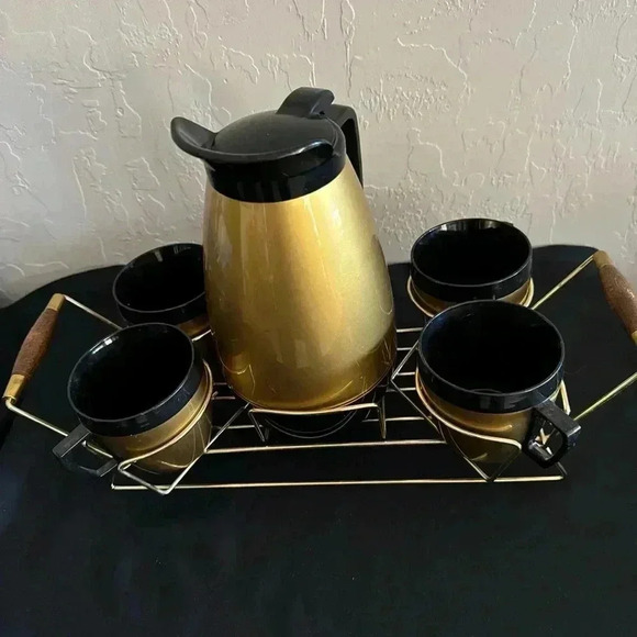VTG MCM Thermo Serv Insulated Coffee Carafe, 4 mugs, and serving tray. Nice - Picture 6 of 6